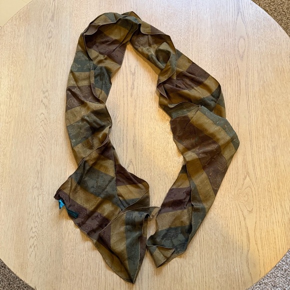 Scarf Wrap Accessory - Picture 3 of 8